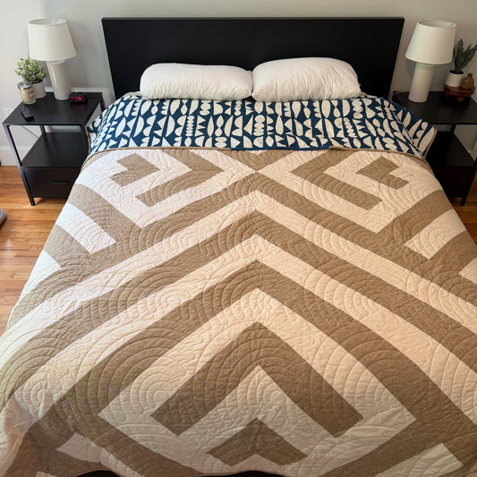 The Getaway Quilt - Queen Size